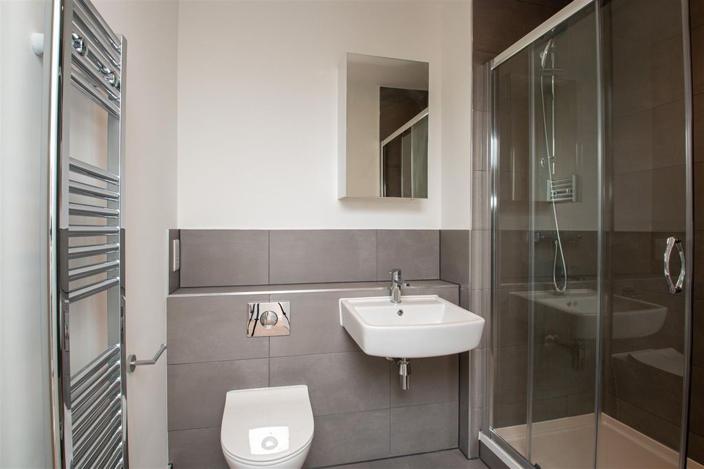 Property photo 2 of 19 9Char_18.Jpg