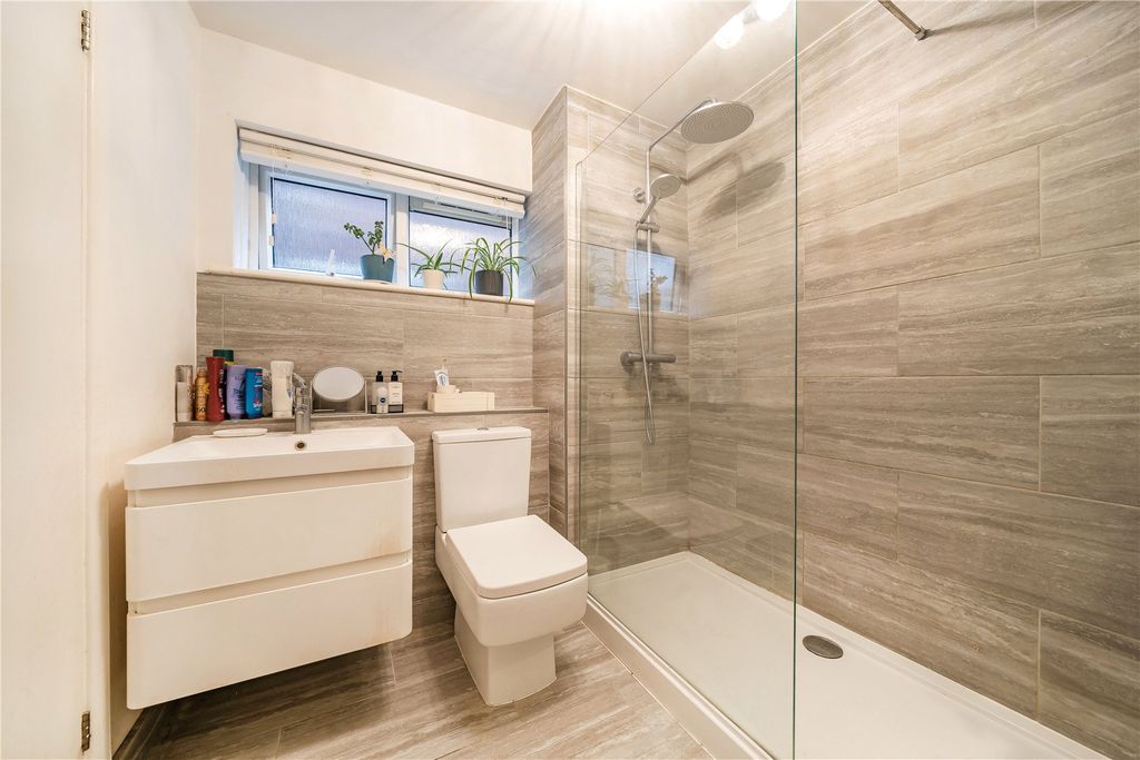 Property photo 2 of 18 Picture No. 01