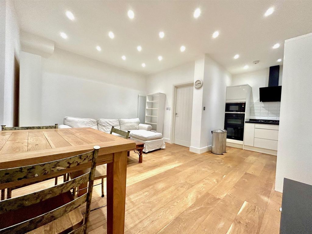 Property photo 2 of 8 2.Jpg