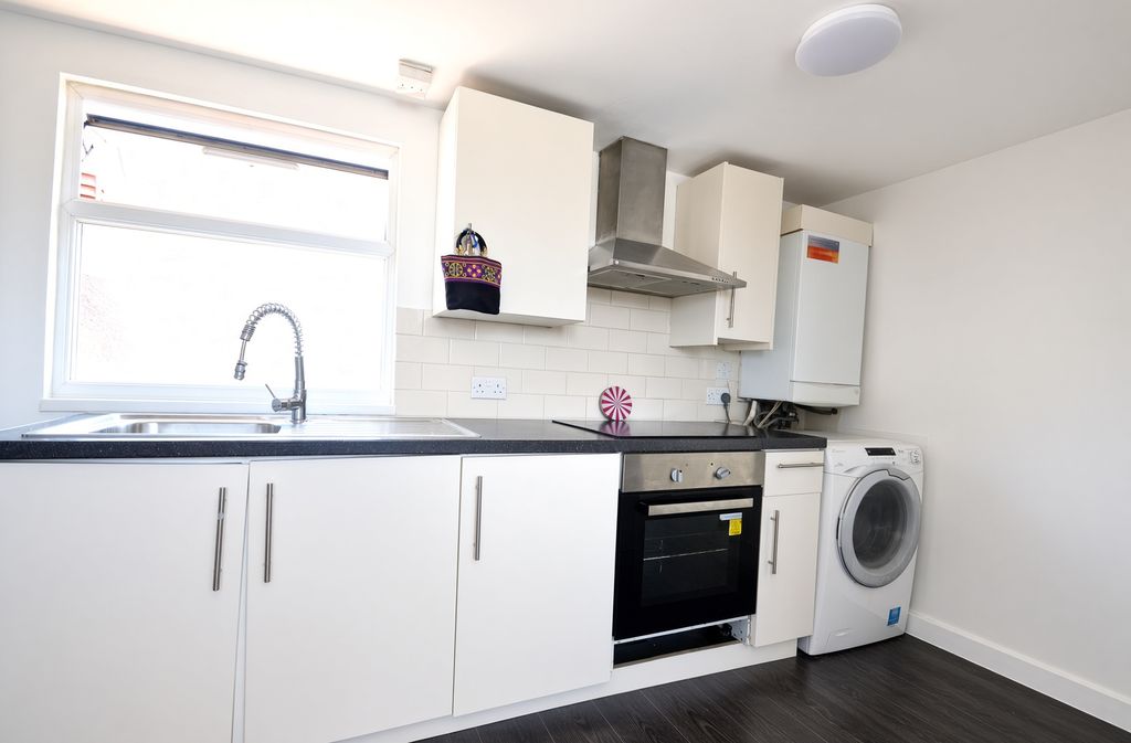 Property photo 2 of 6 Mhaks
