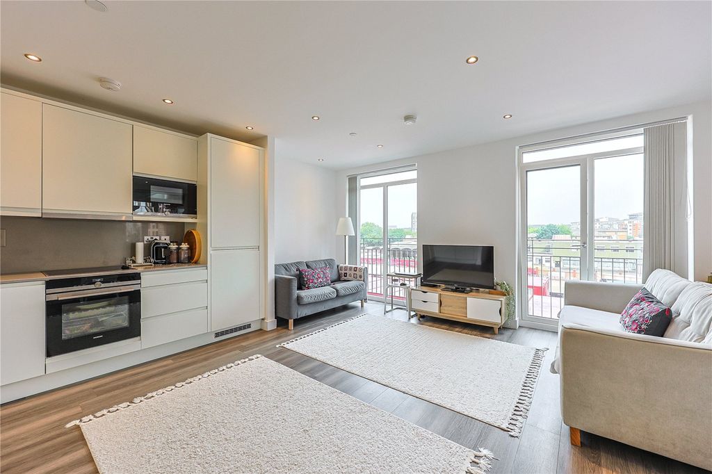 Property photo 1 of 14 Picture No. 04