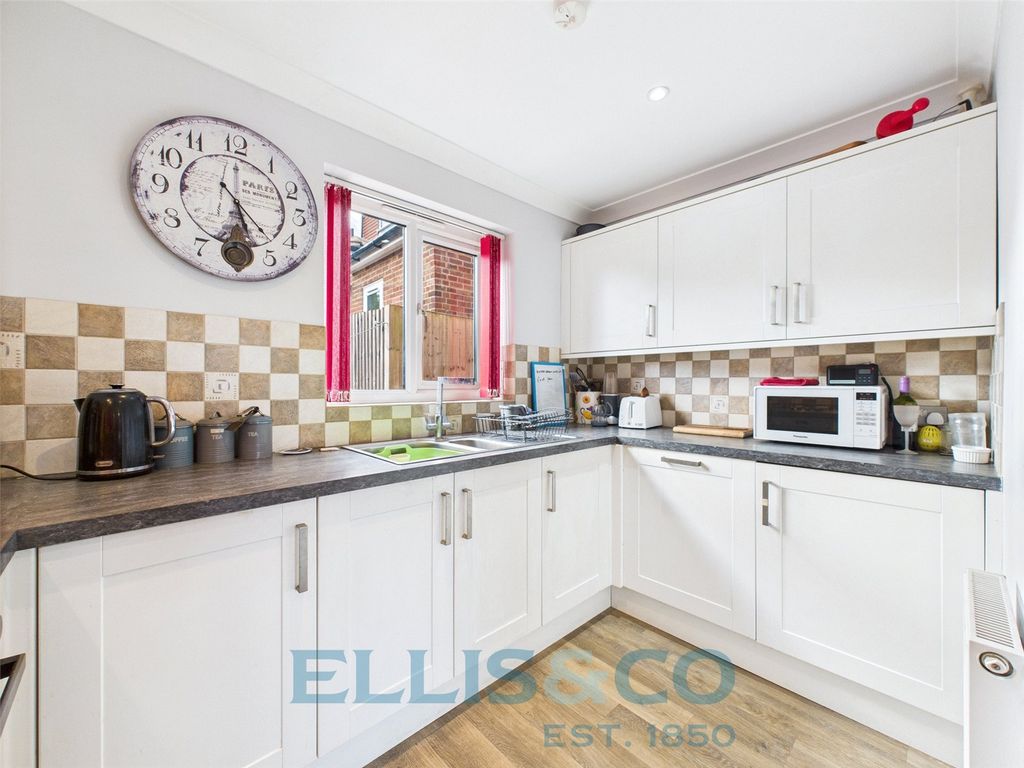 Property photo 3 of 13 Picture No. 35