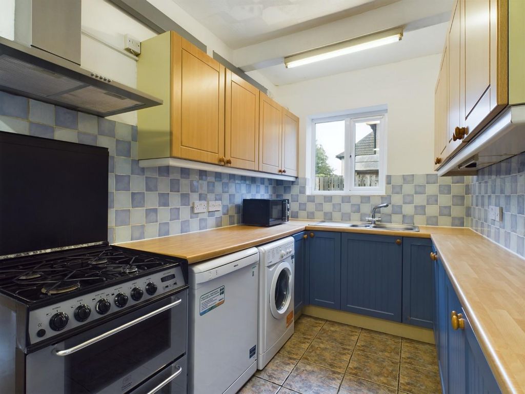 Property photo 3 of 16 Pr0405-Still013.Jpg