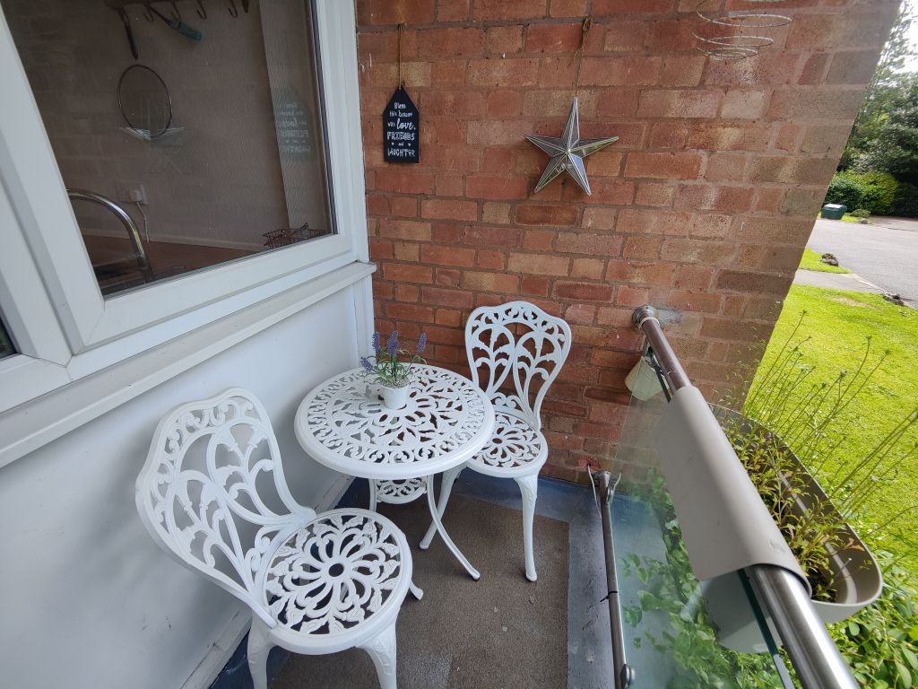 Property photo 3 of 9 Balcony
