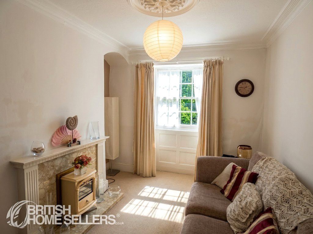Property photo 2 of 27 Picture No. 63