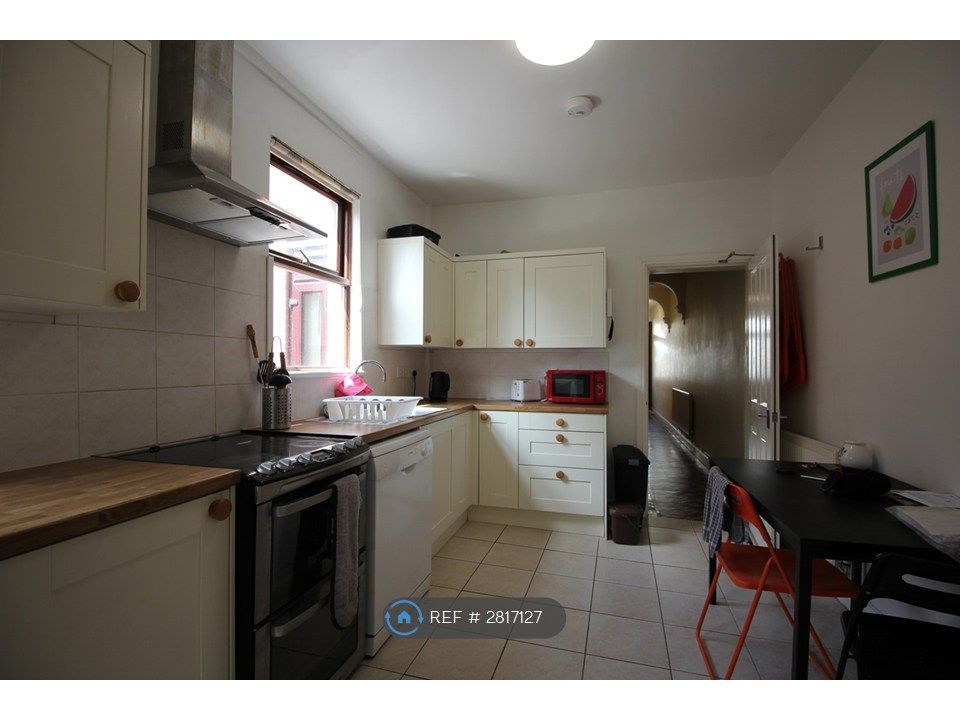 Property photo 3 of 4