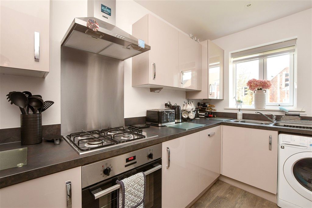 Property photo 2 of 15 Kitchen