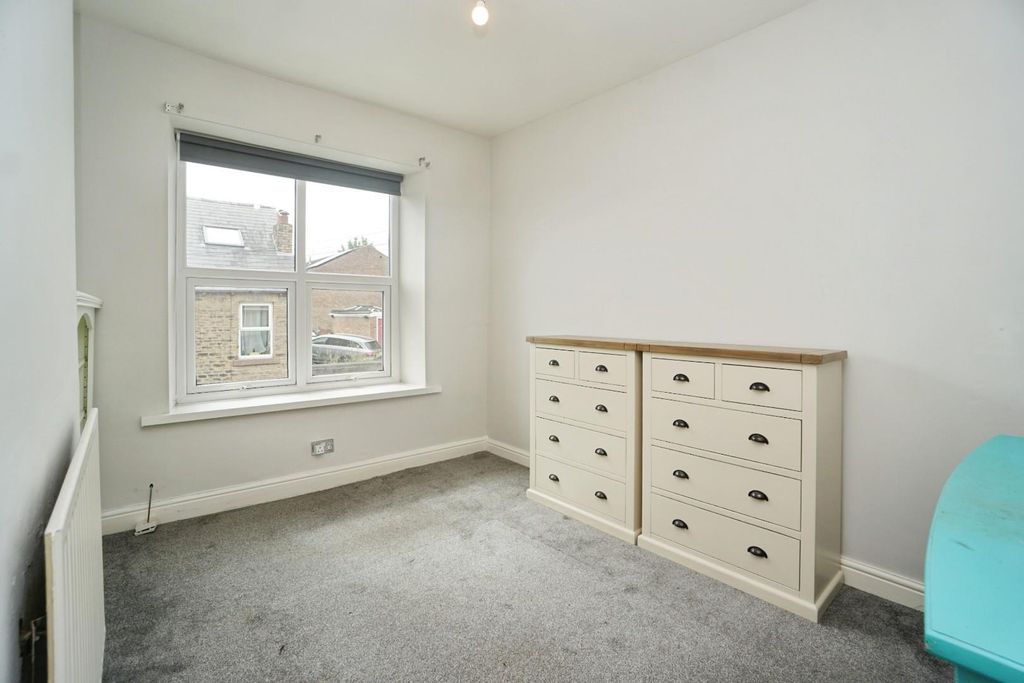 Property photo 3 of 19 Bedroom 3