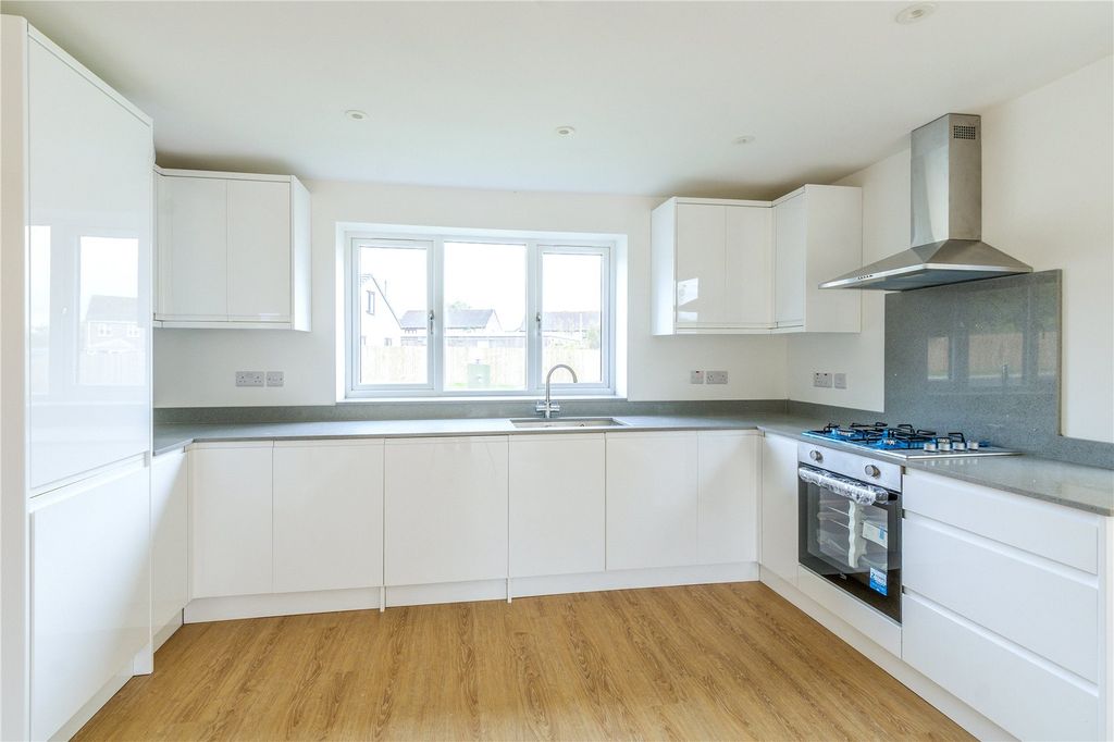 Property photo 1 of 17 Picture No. 35
