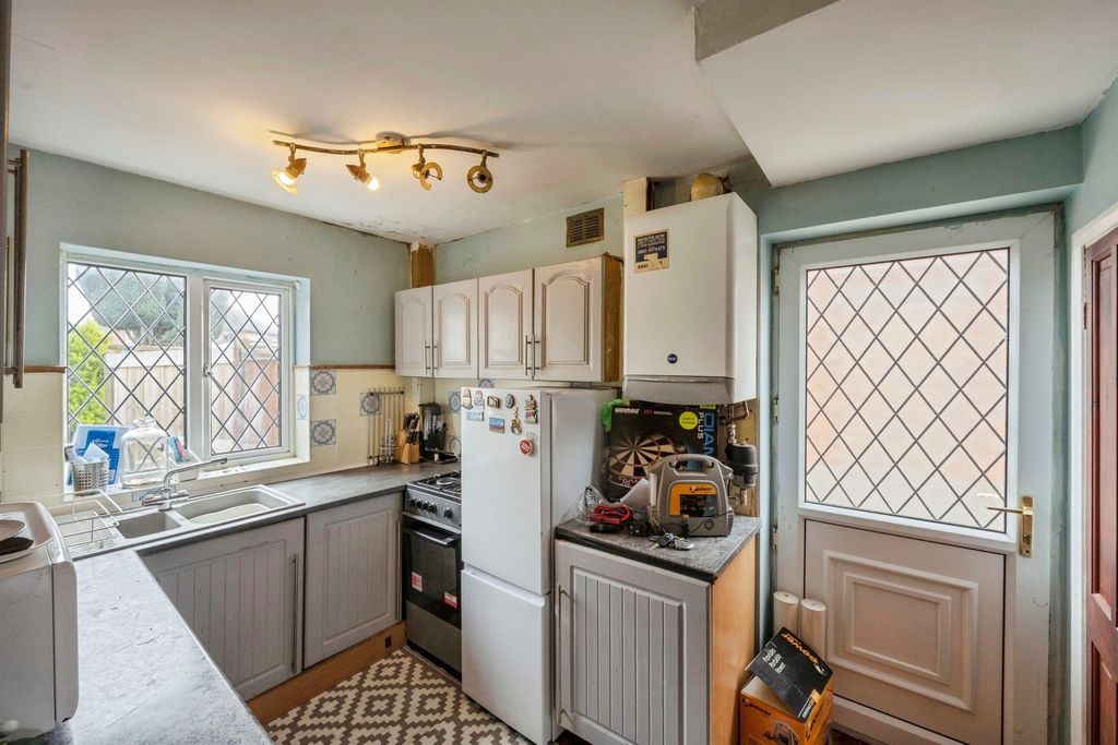 Property photo 3 of 14