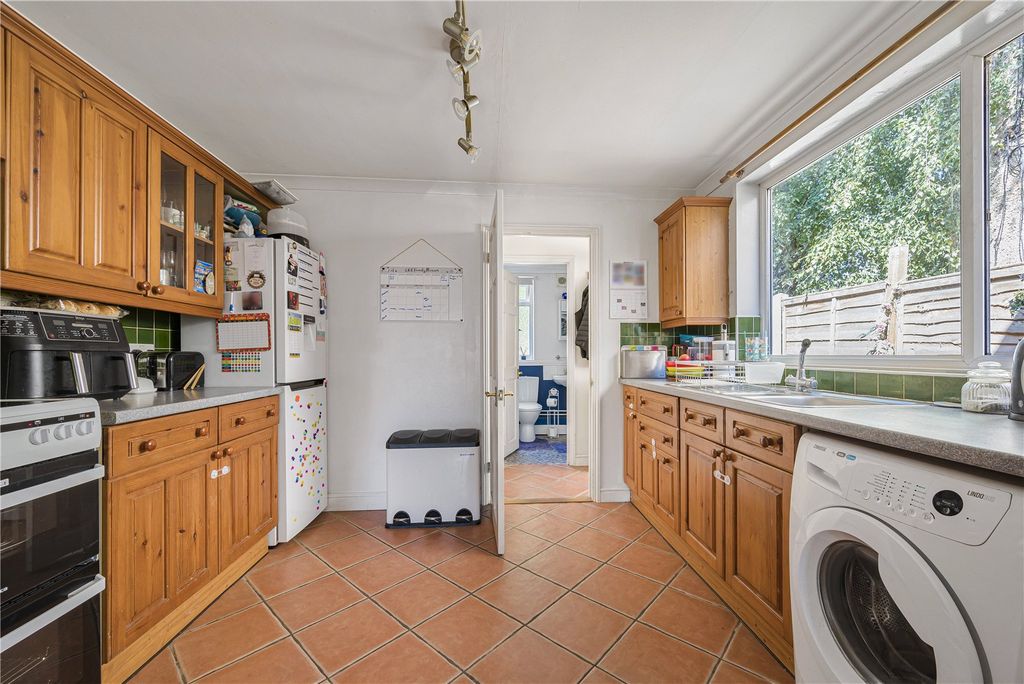 Property photo 3 of 24 Picture No. 12