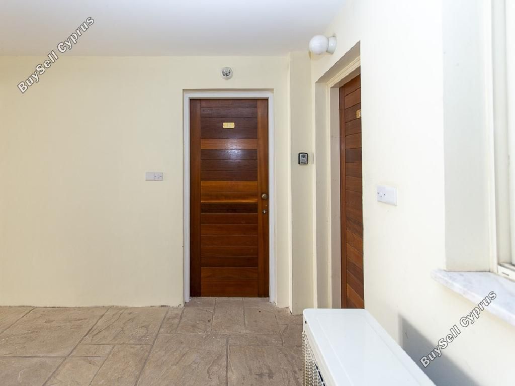Property photo 3 of 27