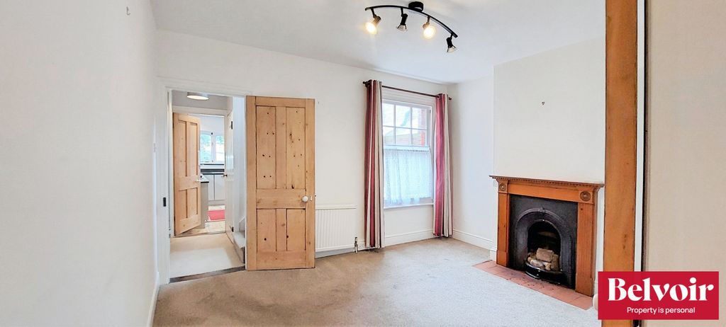 Property photo 3 of 8