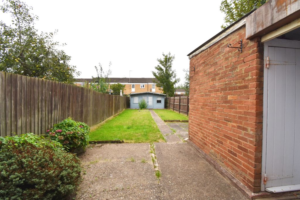 Property photo 2 of 10