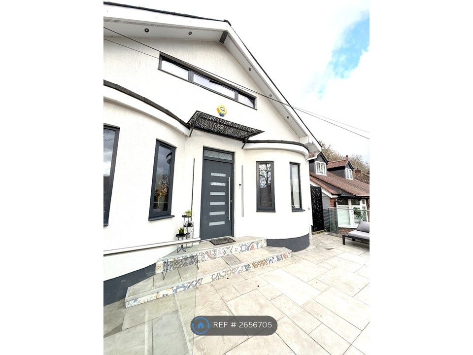 Property photo 1 of 10 Front Of House