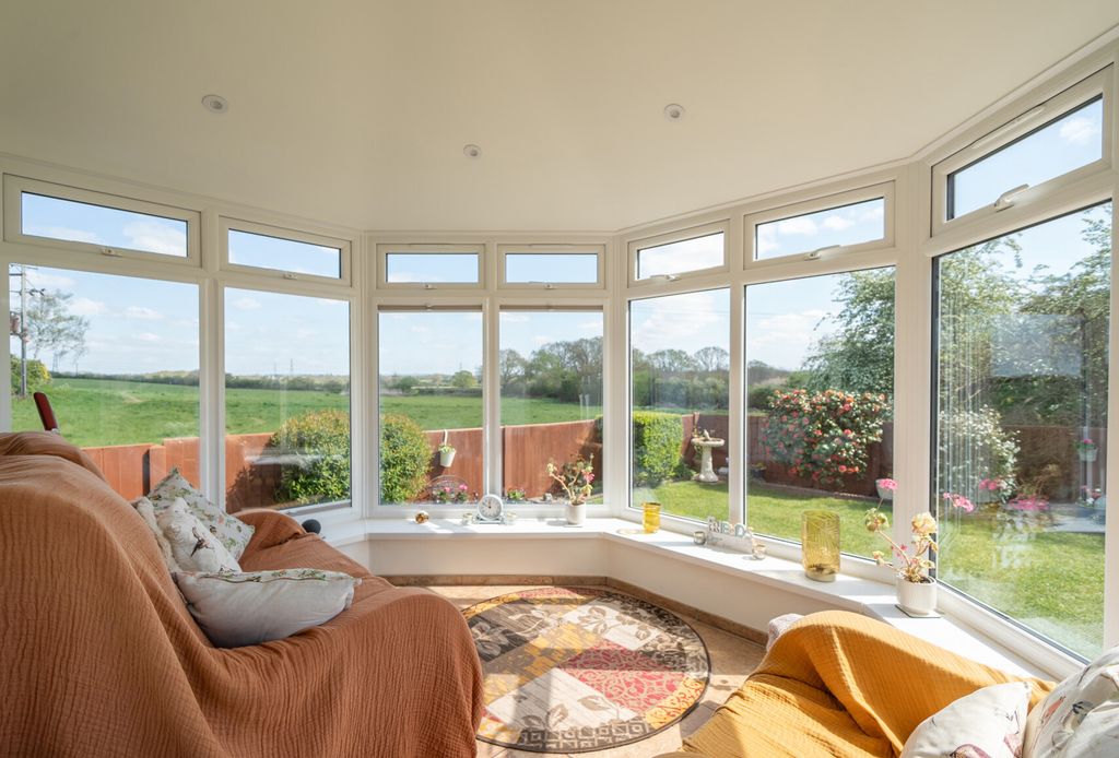 Property photo 3 of 32 1442139-4-69E7596...