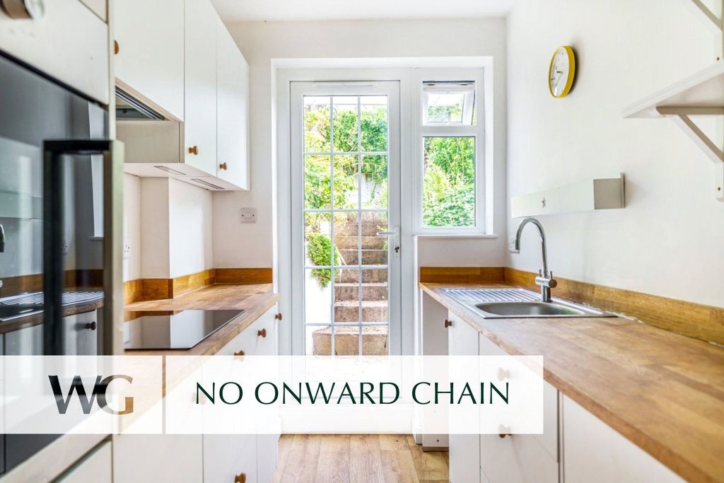 Property photo 1 of 10 No Onward Chain