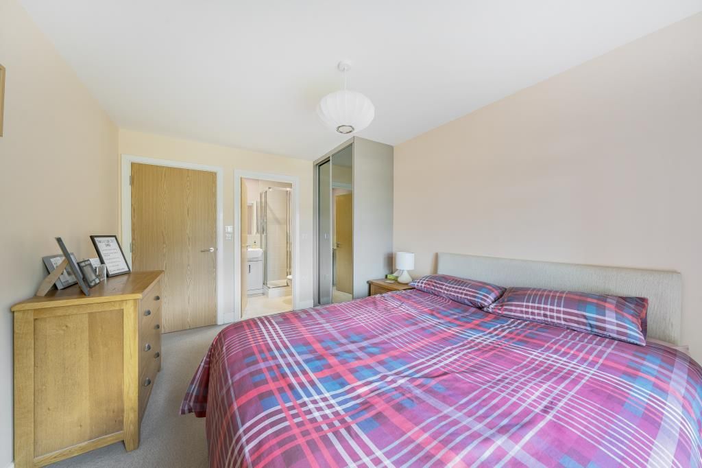 Property photo 2 of 19 Bedroom