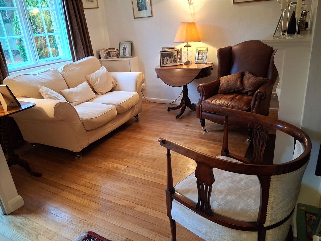 Property photo 2 of 14 Sitting Room