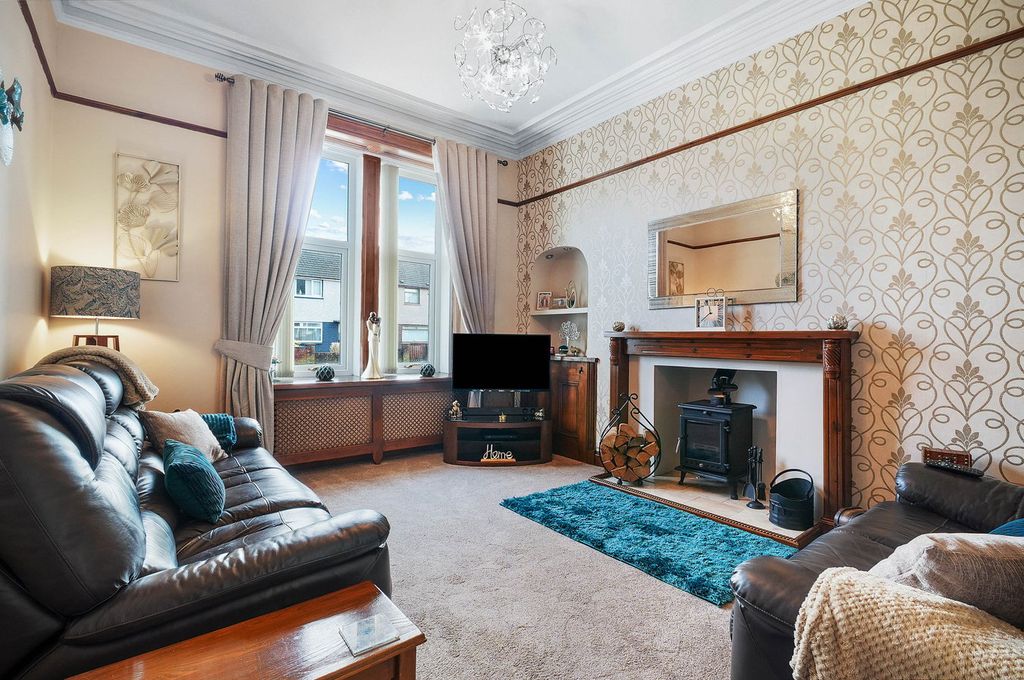 Property photo 2 of 29