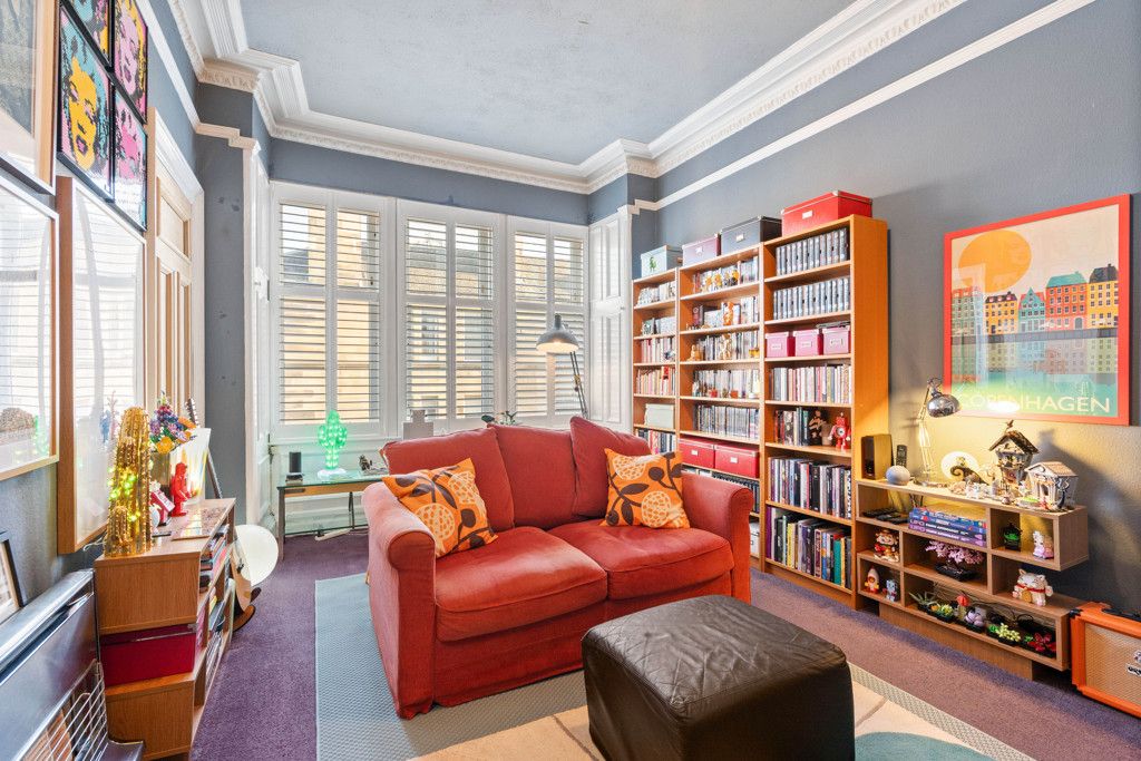 Property photo 2 of 27