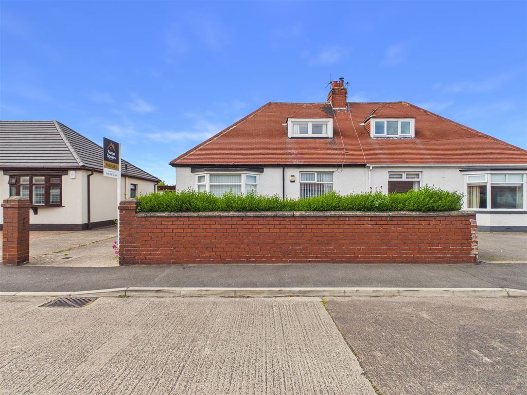 Property photo 1 of 13 Cam01858G0-Pr0274-Still033.Jpg