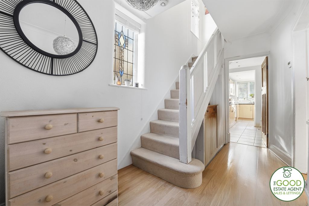 Property photo 3 of 30