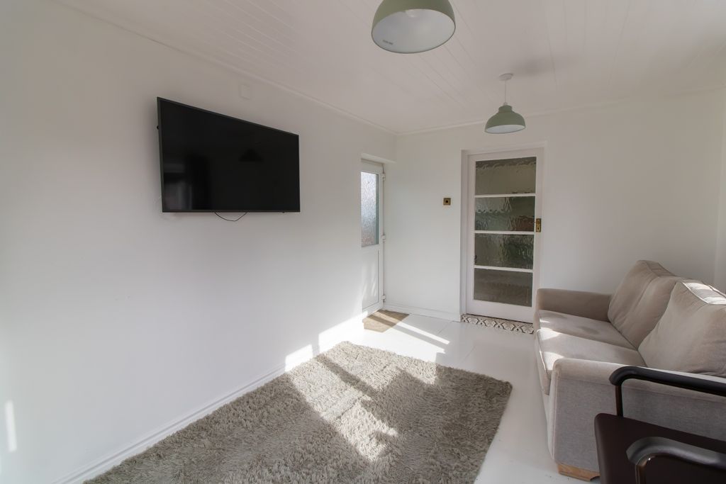 Property photo 3 of 11 Image 3