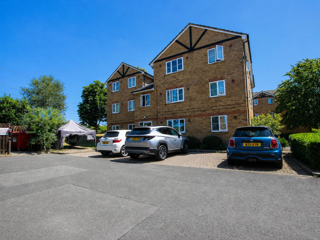 Property photo 1 of 7
