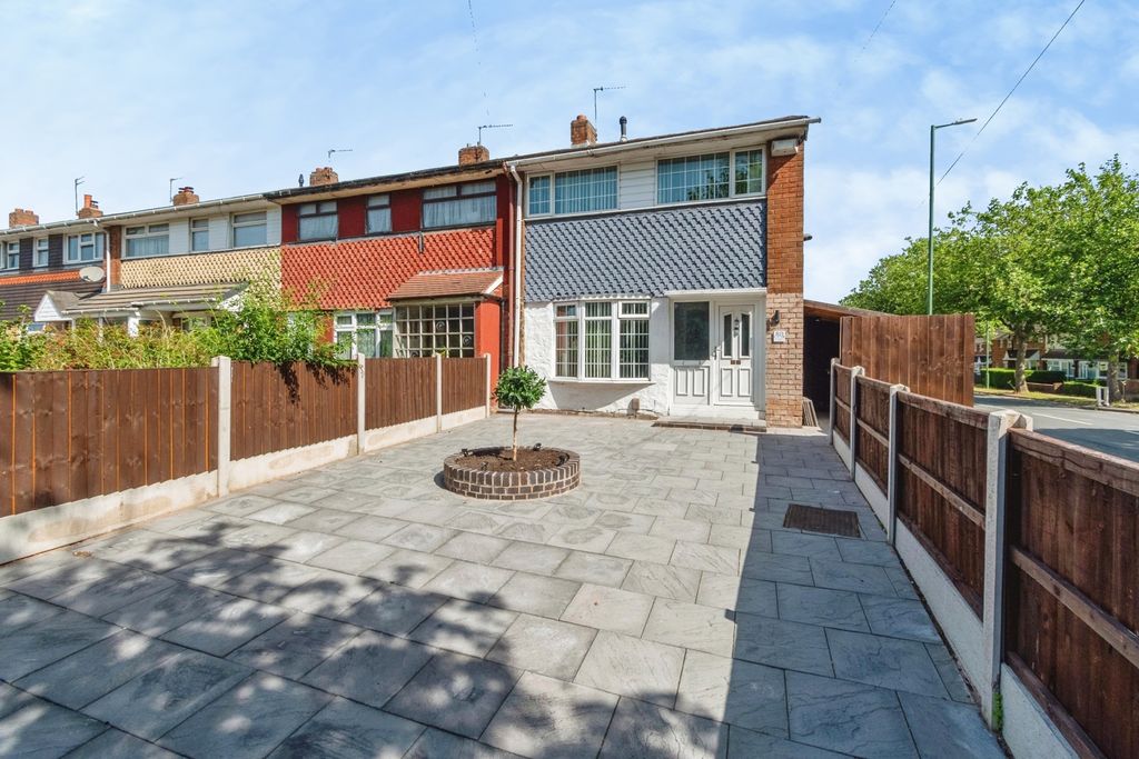 Property photo 1 of 18 Pbox-Img.Jpg
