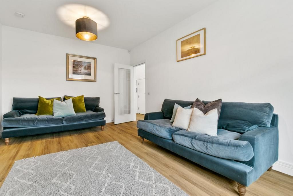 Property photo 3 of 38