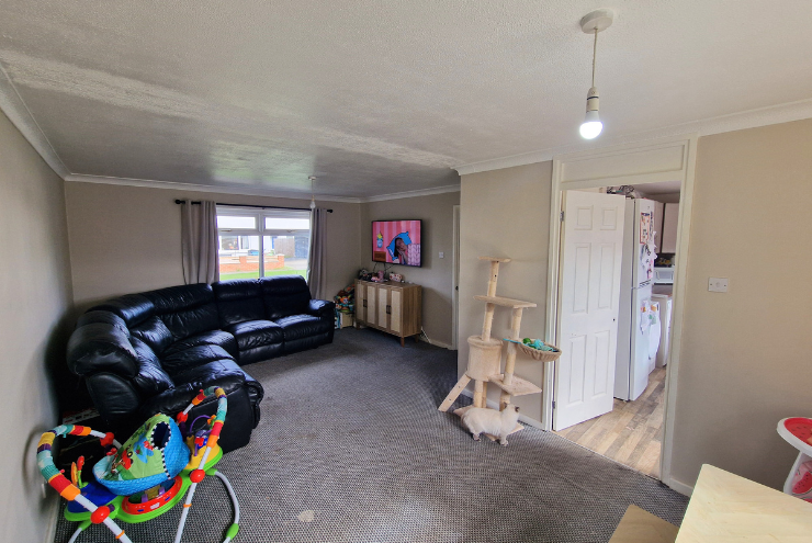 Property photo 2 of 8