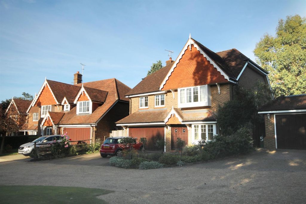 Property photo 1 of 6