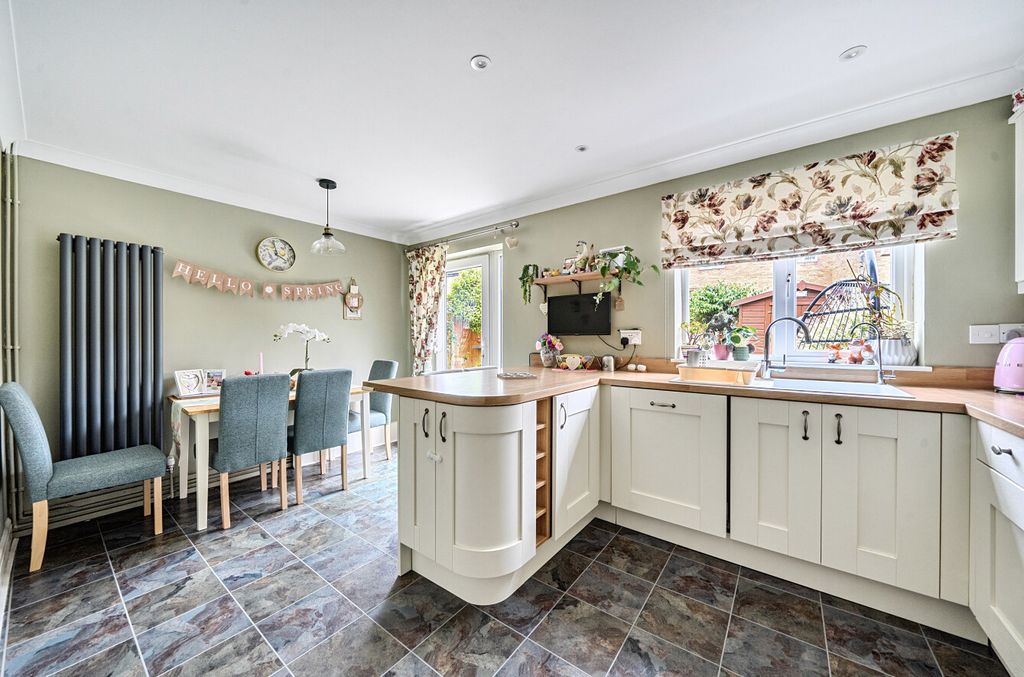 Property photo 2 of 23 1478303-17-6A2Add...