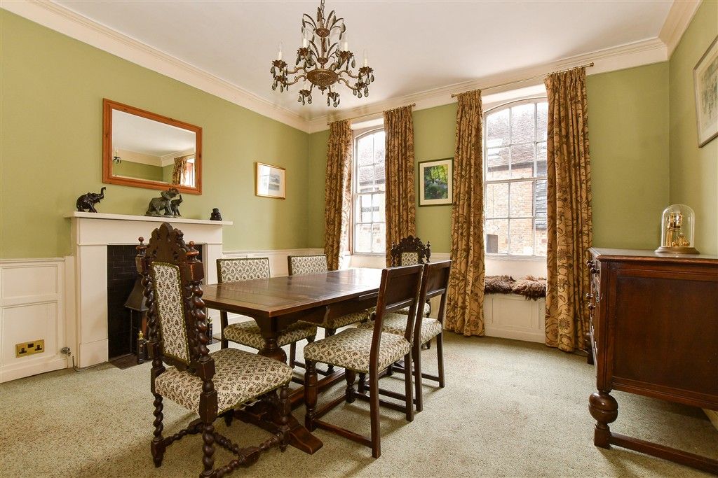 Property photo 3 of 16 Dining Room