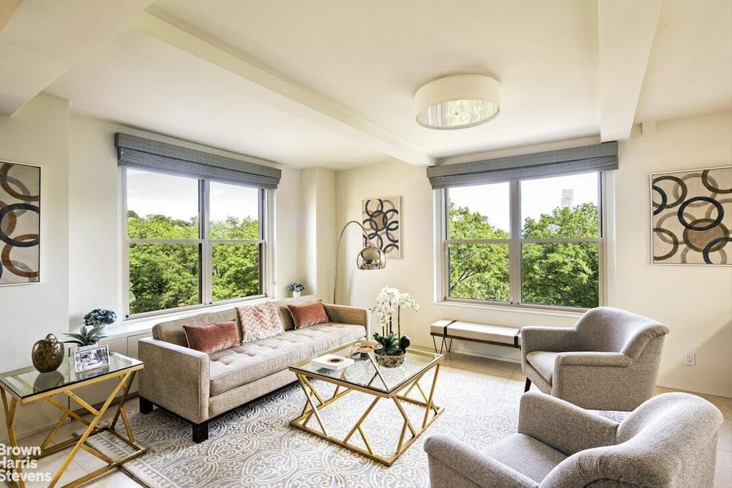 Property photo 2 of 12 <Alttext/>