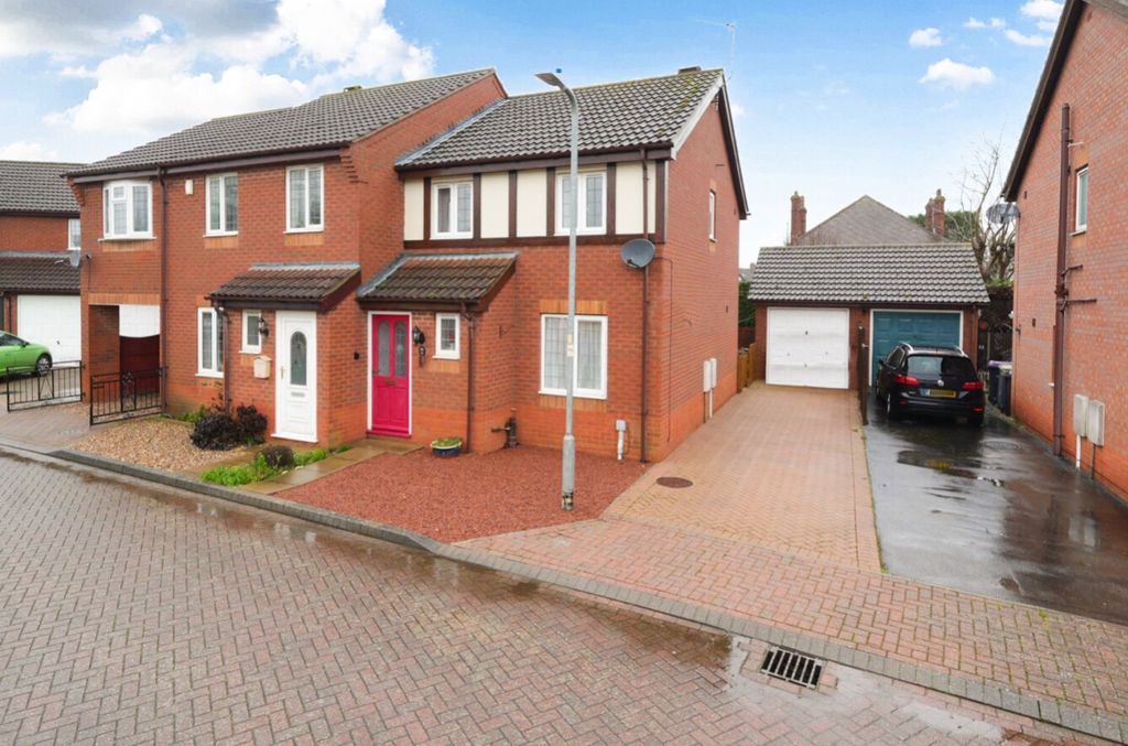 Property photo 1 of 24 1403685 (1)