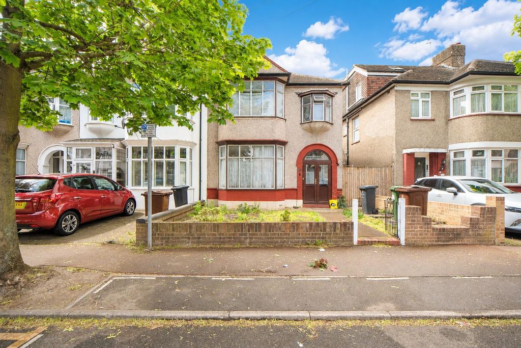 Property photo 1 of 19