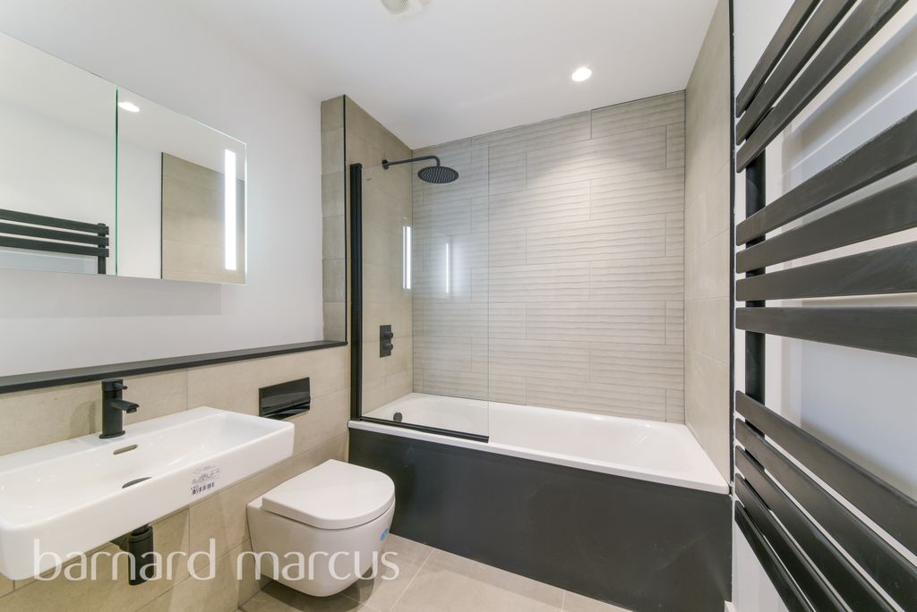 Property photo 3 of 8 Image