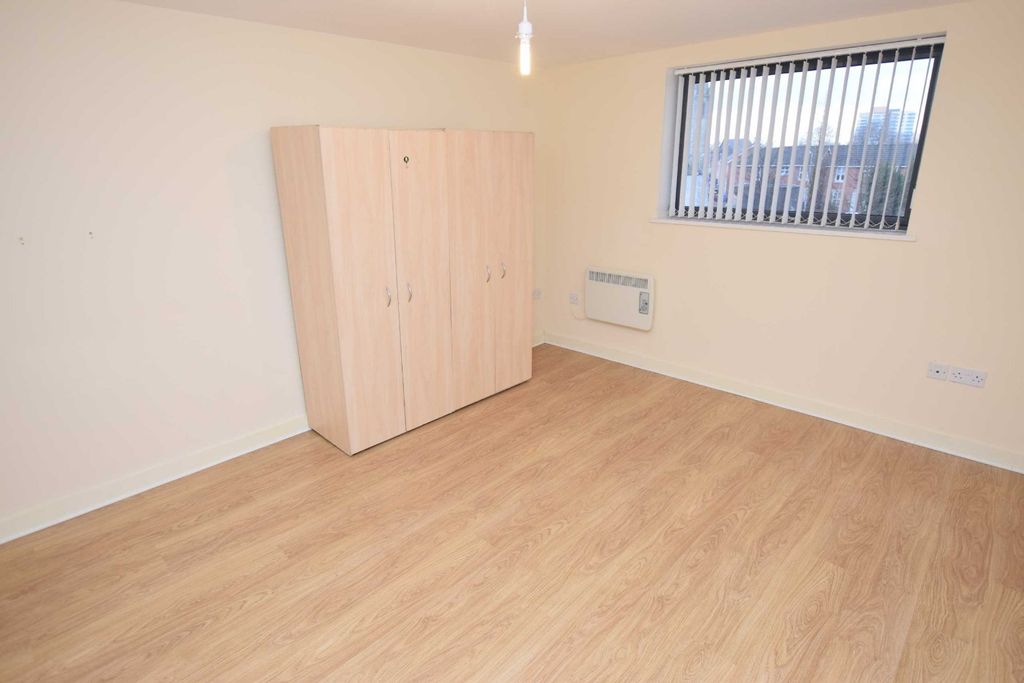 Property photo 3 of 10 Picture No. 02