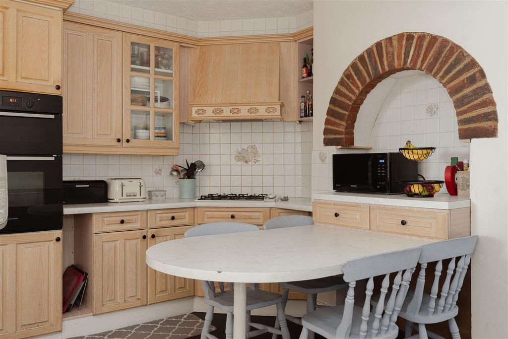 Additional image 8 of 7 bed detached house for saleMoores Road, Dorking RH4