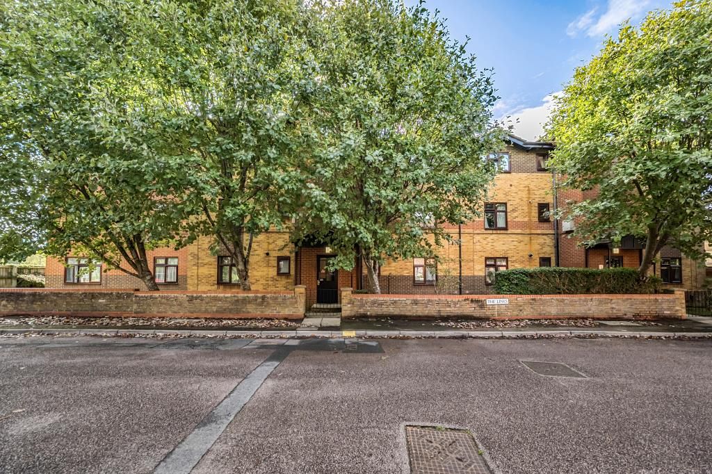 Property photo 1 of 20 External View