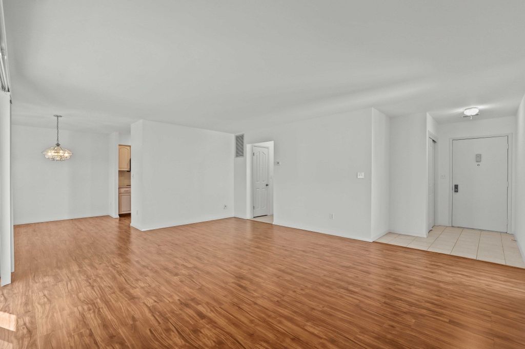 Property photo 3 of 27 <Alttext/>