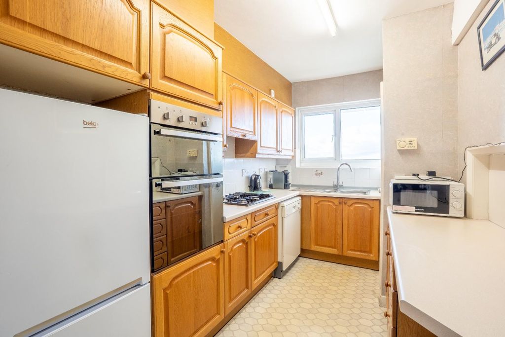 Property photo 3 of 22 3.Jpg