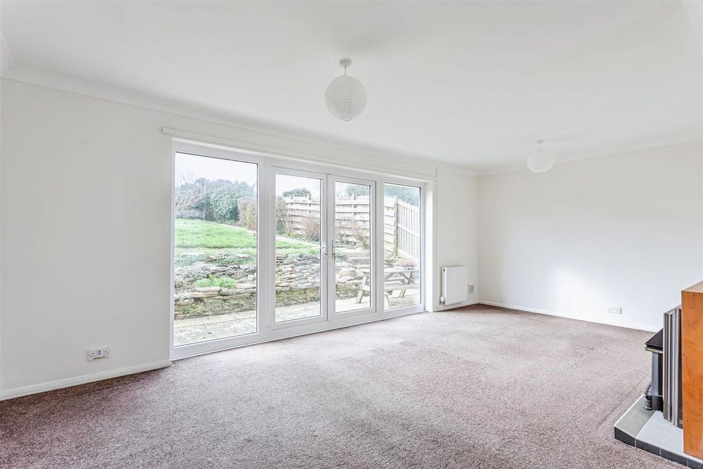 Property photo 3 of 15 Living Room (1).Jpg