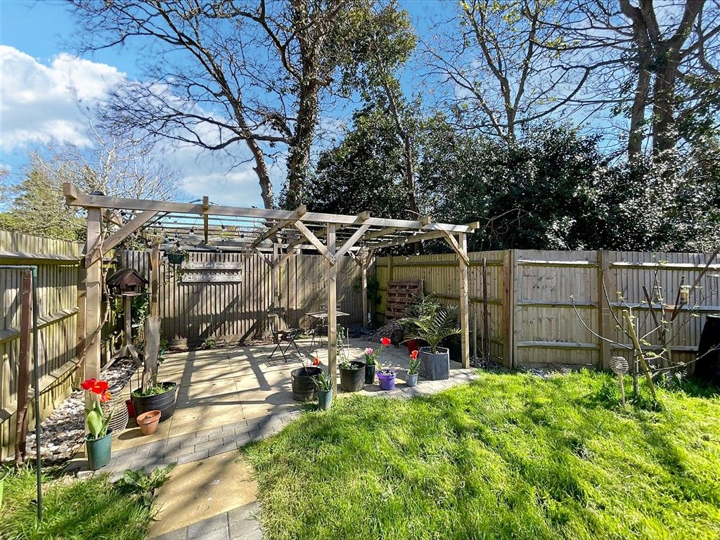 Property photo 2 of 15 Garden