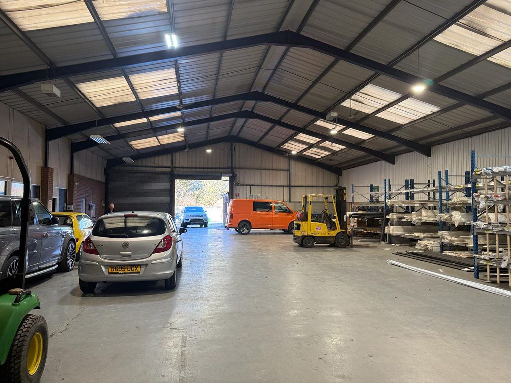 Property photo 2 of 3