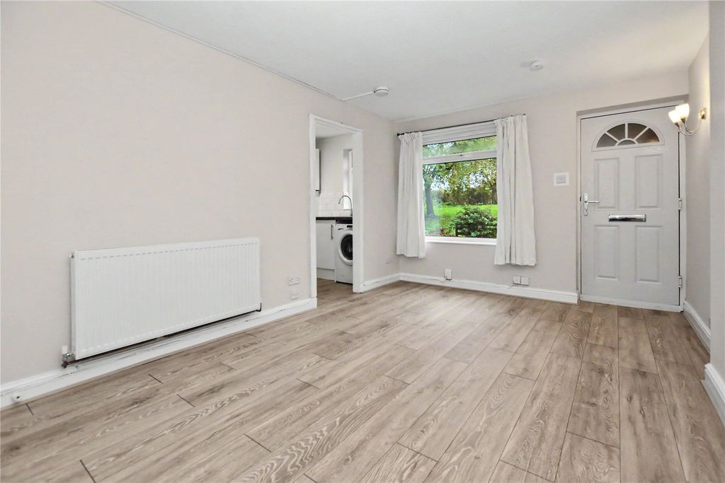 Property photo 2 of 15 Picture No. 13