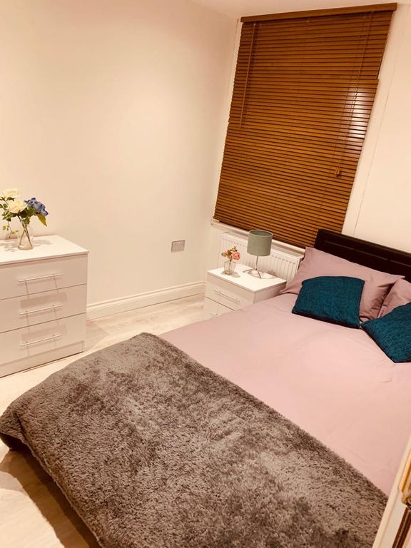 Property photo 2 of 12 Bedroom