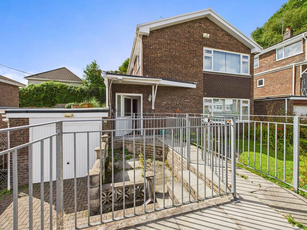Property photo 1 of 22